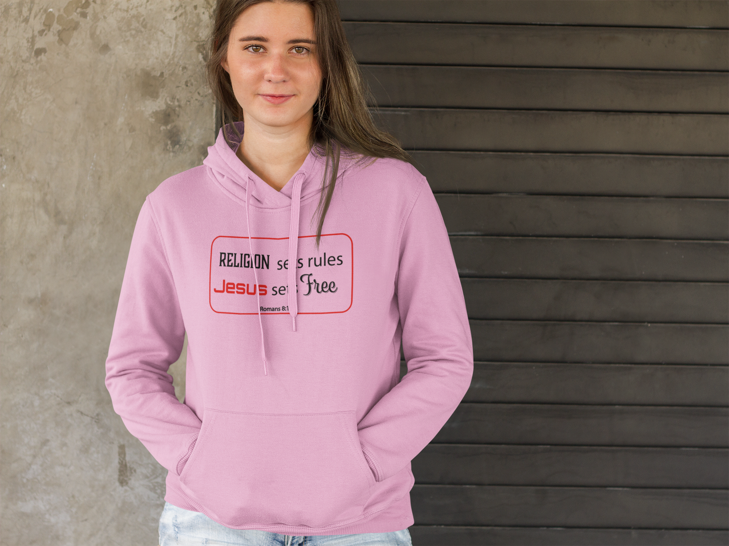 Religion sets rules Jesus sets free T Shirt
